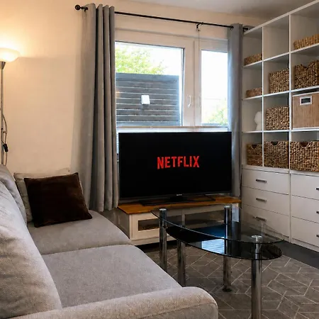 Modern Near Centre Apartment *